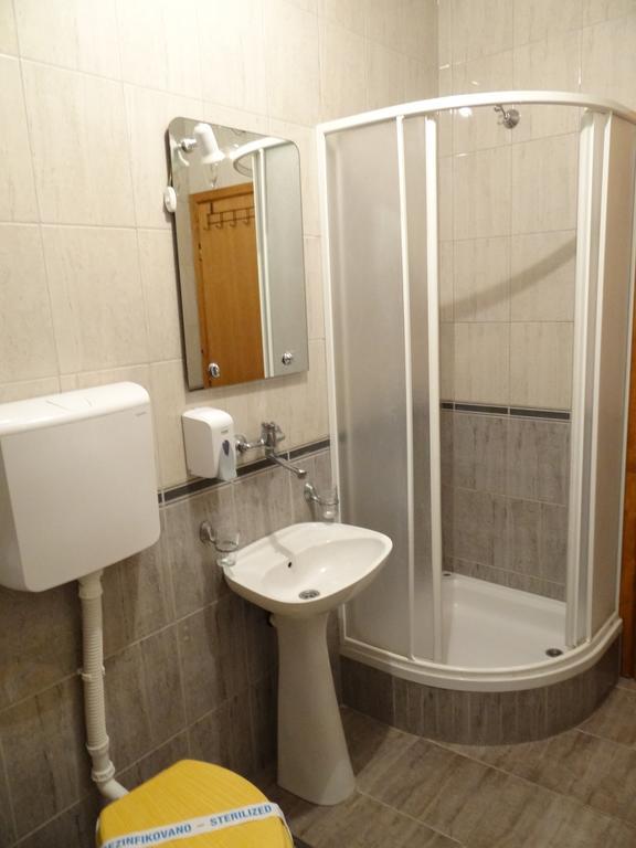 Nasa Tvrdava Guest Accommodation Нови-Сад Экстерьер фото